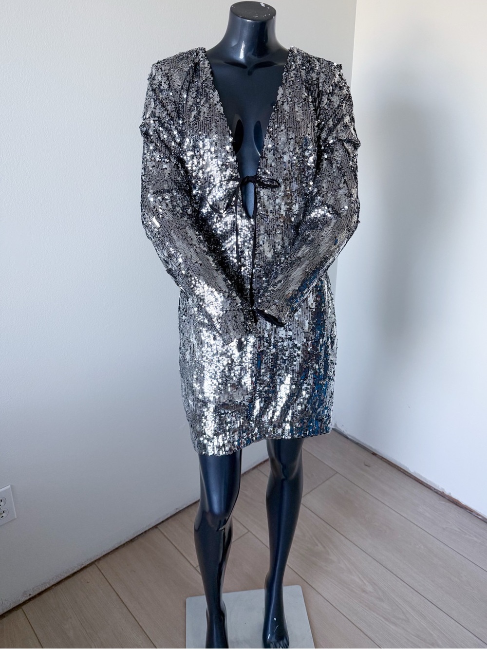 NWT Dress The Population Dayton Sequin Dress in Silver Size Large